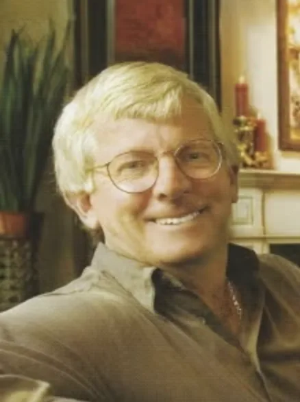 Portrait of Scott Vanstone